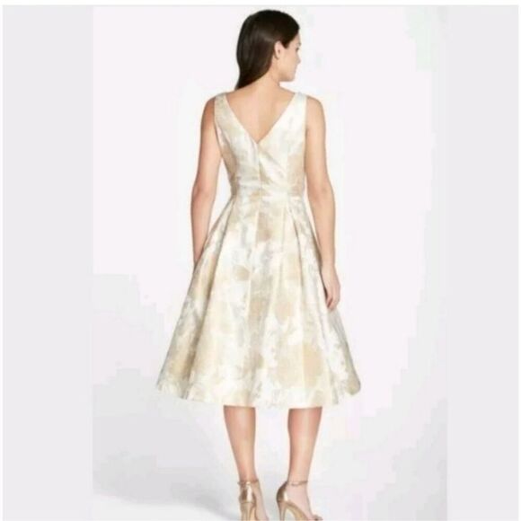 Eliza J. Gold Cream Jewel Embellished Jacquard Floral Fit & Flare Dress Size 6 - Picture 2 of 15